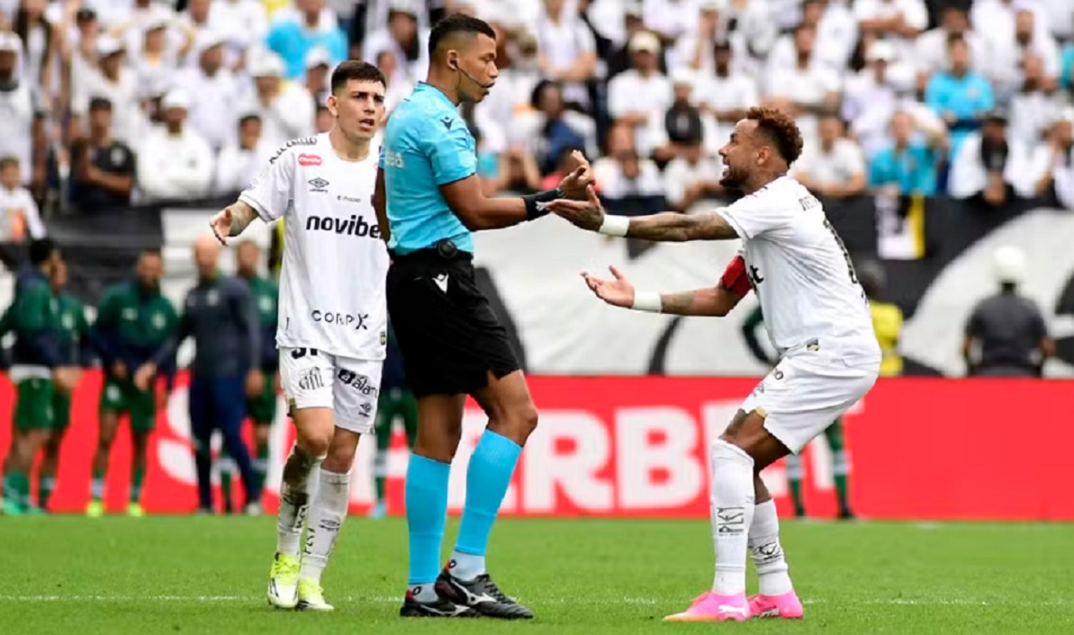 Santos pede anula&ccedil;&atilde;o de jogo ap&oacute;s substitui&ccedil;&atilde;o pol&ecirc;mica de Neymar contra o Coritiba