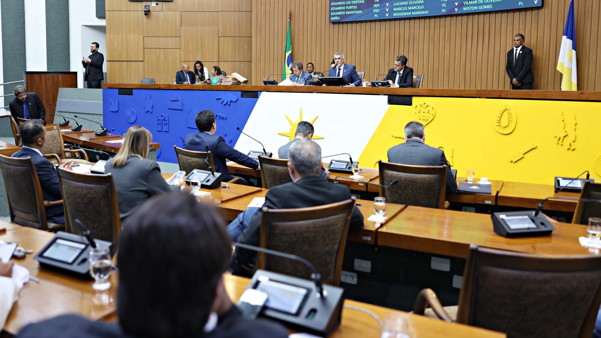 Aleto aprova reajuste salarial e aumento em aposentadorias de servidores do Tocantins