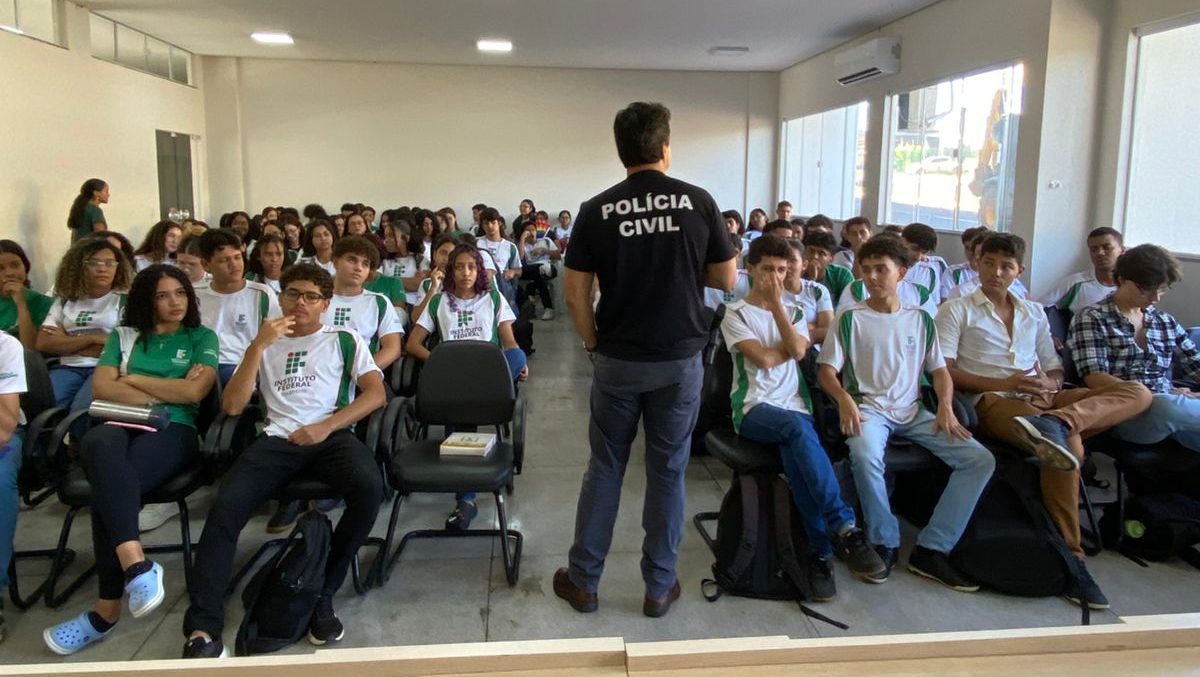Pol&iacute;cia Civil leva palestra sobre bullying e viol&ecirc;ncia sexual a estudantes do IFTO em Aragua&iacute;na