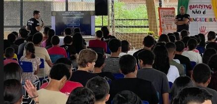 Pol&iacute;cia Civil realiza a&ccedil;&atilde;o educativa sobre bullying e ciberbullying em escola de Araguacema