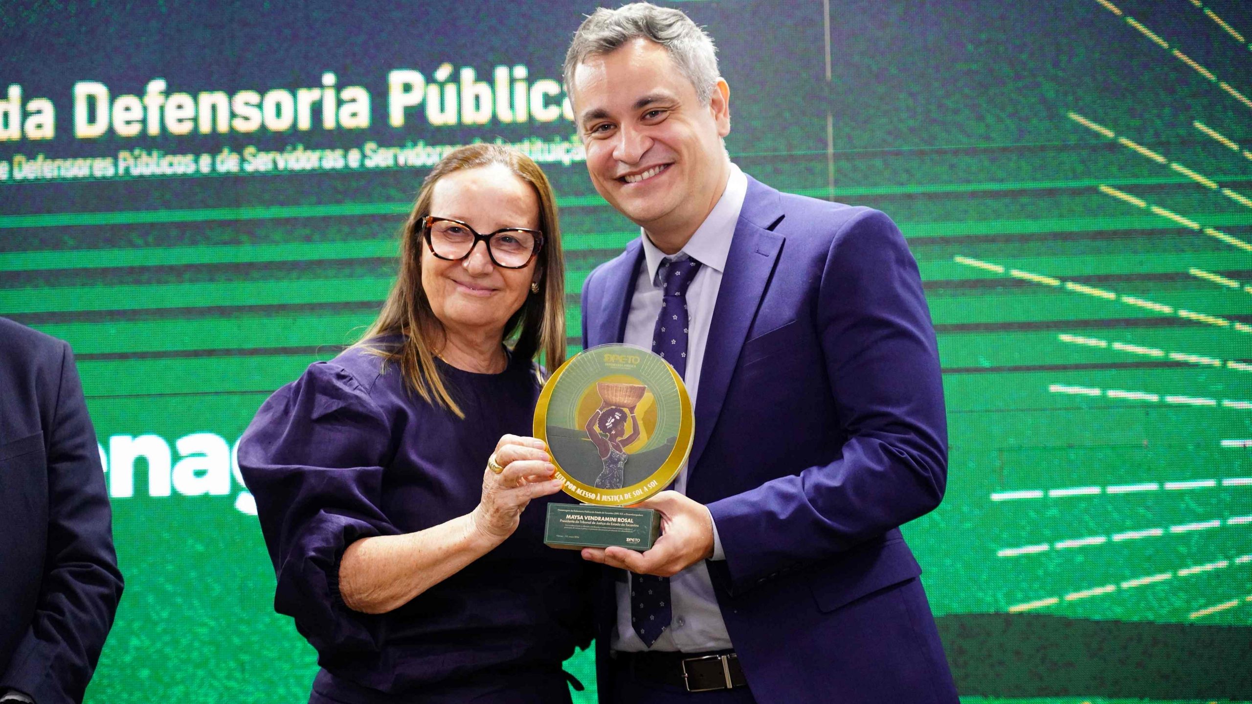 Presidente do TJTO recebe homenagem da Defensoria P&uacute;blica durante celebra&ccedil;&atilde;o nacional
