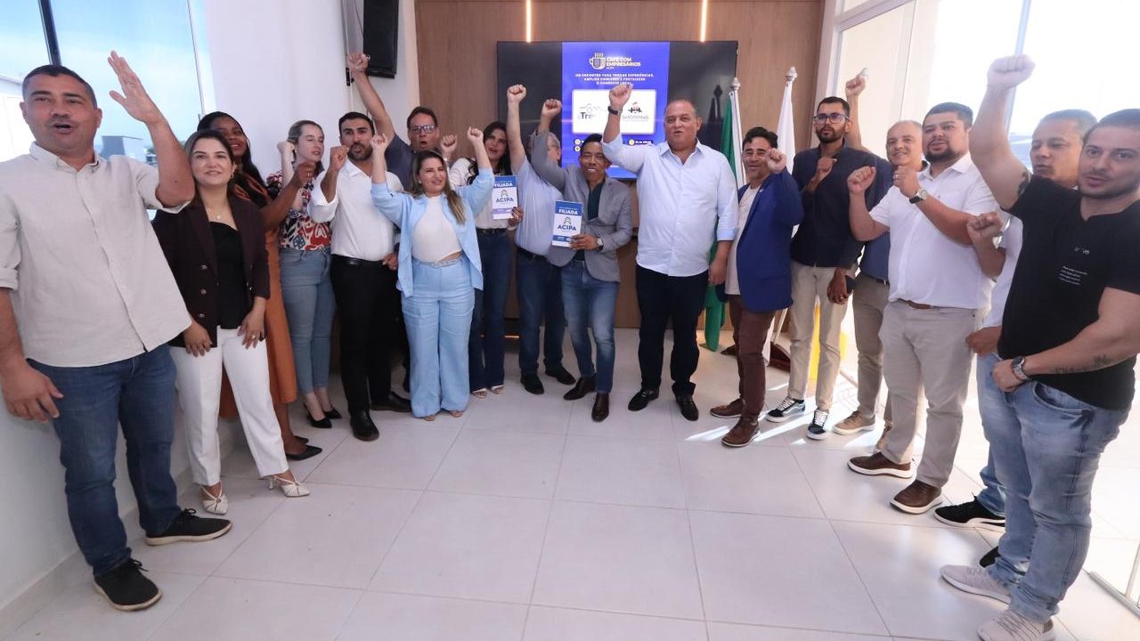 Acipa homenageia Eduardo Gomes por atua&ccedil;&atilde;o em defesa do empreendedorismo no Tocantins