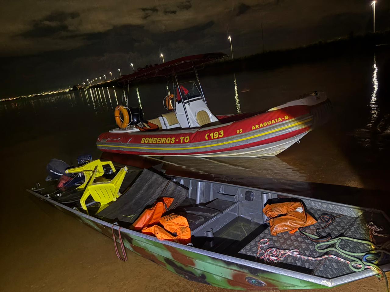 Embarca&ccedil;&atilde;o vira e seis pessoas ficam &agrave; deriva na ponte Palmas&ndash;Luzimangues