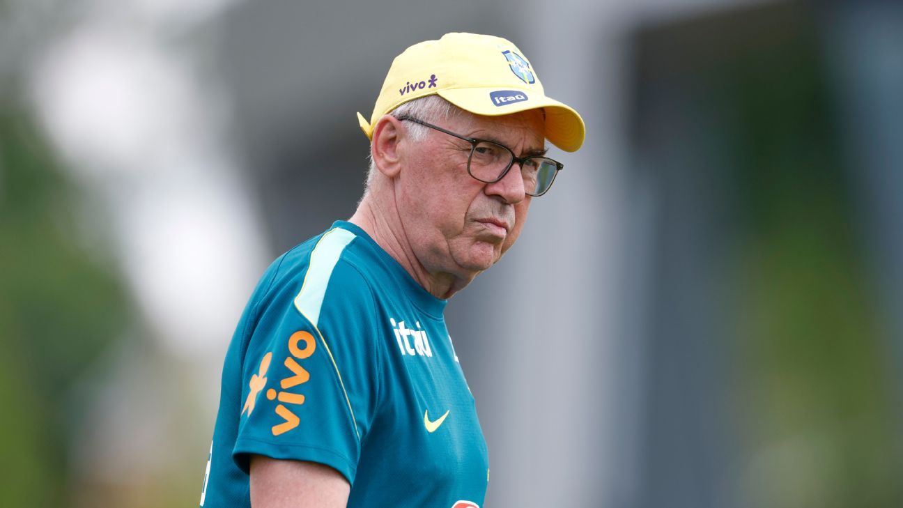 Ancelotti indica favorito para vaga de Raphinha e deve manter titulares na Sele&ccedil;&atilde;o Brasileira