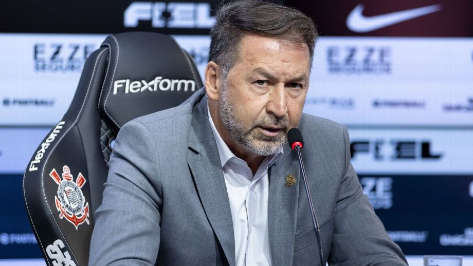 Augusto Melo &eacute; expulso do quadro de s&oacute;cios do Corinthians ap&oacute;s vota&ccedil;&atilde;o