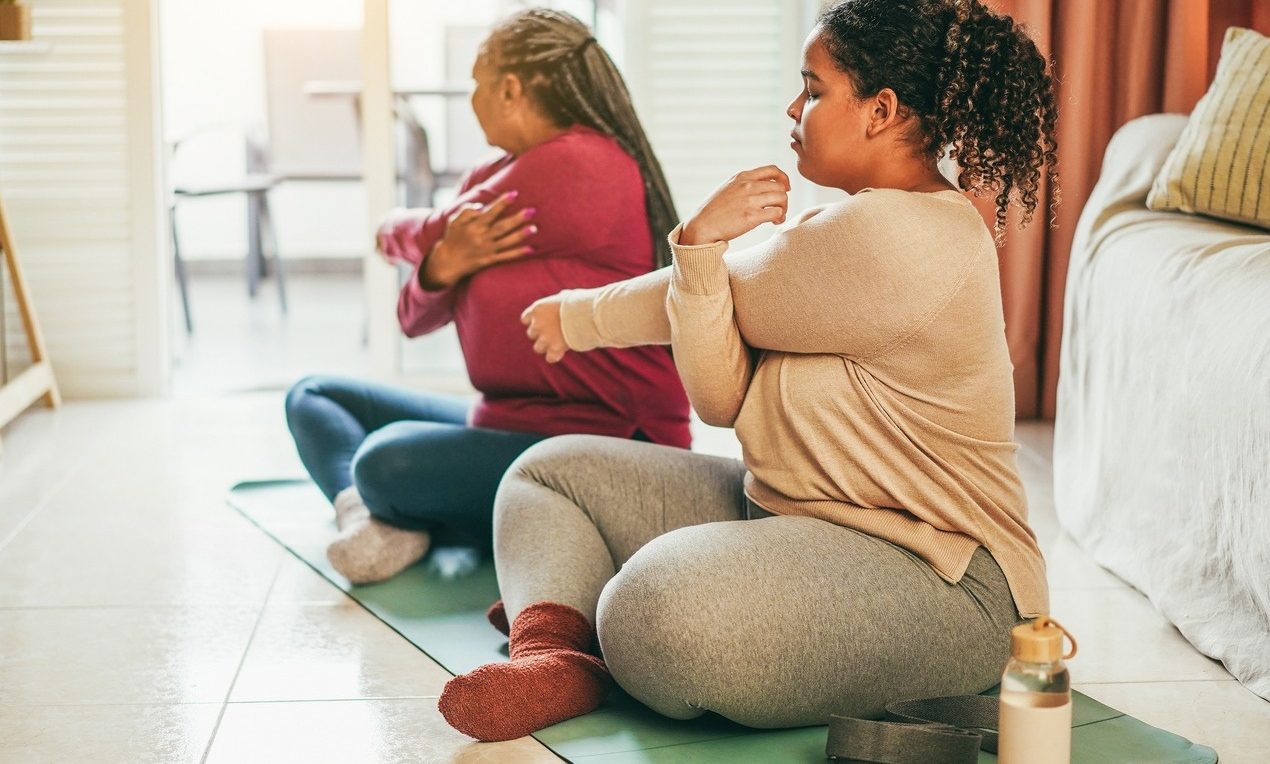 Da calistenia ao muay thai: 1,9 milh&otilde;es de buscas por treinos em casa refletem o impacto das baixas temperaturas na pr&aacute;tica de exerc&iacute;cios&nbsp;