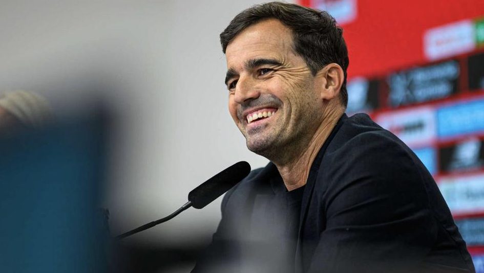 Ex-Barcelona assume Leverkusen e inicia nova era em clube que mira protagonismo europeu