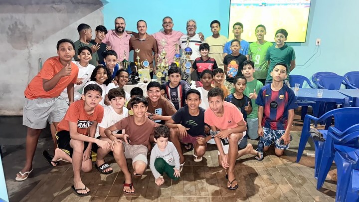 Confraterniza&ccedil;&atilde;o celebra crian&ccedil;as campe&atilde;s em Nova Rosal&acirc;ndia