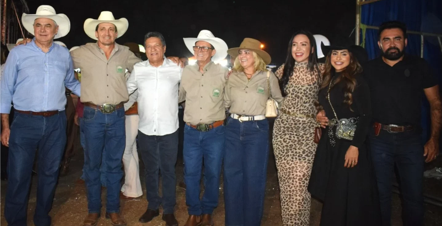 Osires Damaso prestigia abertura do rodeio da 29&ordf; Expobrasil e celebra noite especial com a fam&iacute;lia