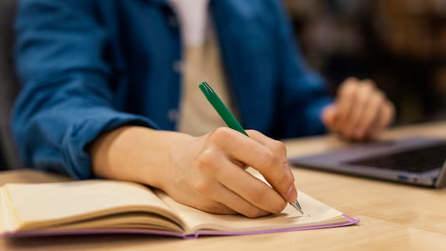 Estudar transforma o c&eacute;rebro e fortalece mem&oacute;ria, racioc&iacute;nio e sa&uacute;de mental, aponta especialista
