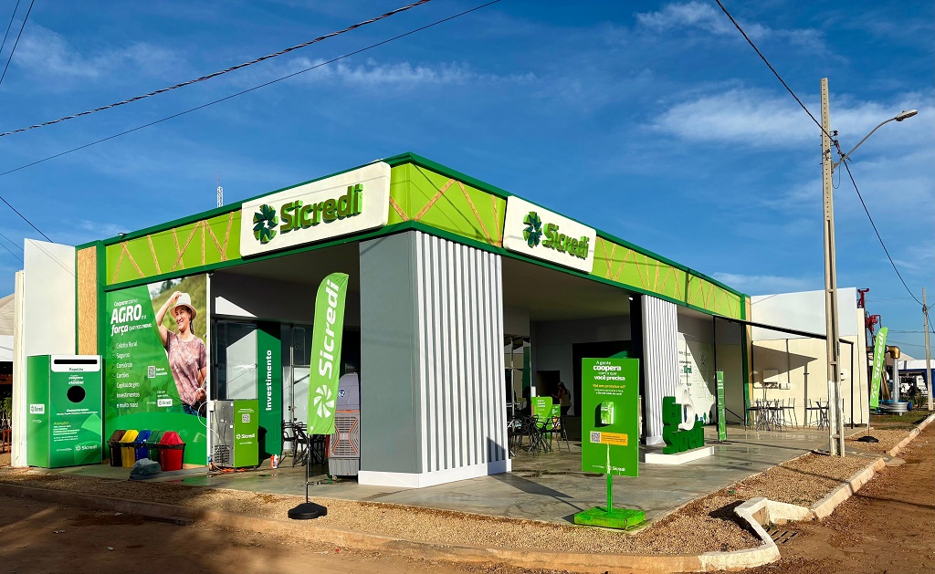 Sicredi conquista 1&ordm; lugar no Concurso Estande Sustent&aacute;vel da Agrotins 2026