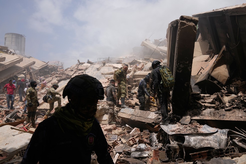 Venezuela entra no 3&ordm; dia de buscas ap&oacute;s terremoto que matou 920 pessoas e deixou milhares de desaparecidos