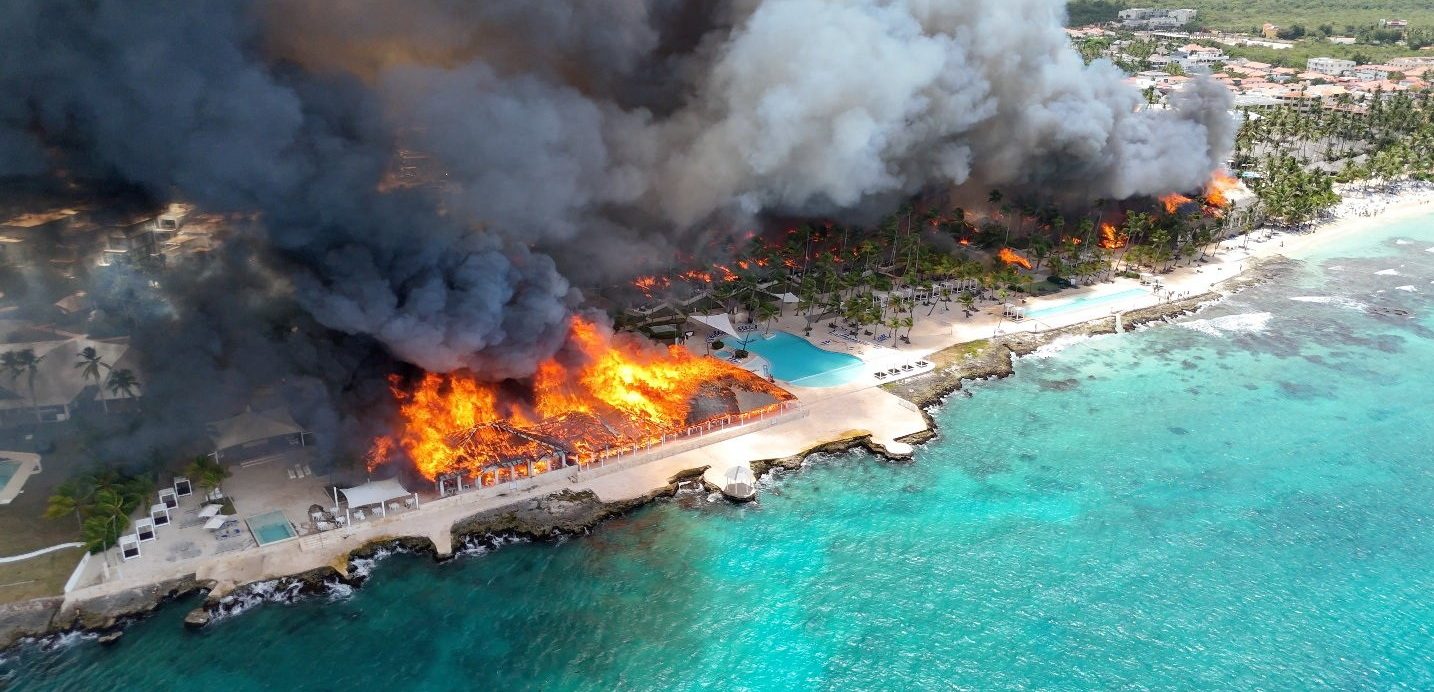 Inc&ecirc;ndio em resort na Rep&uacute;blica Dominicana deixa uma turista morta e nove feridos