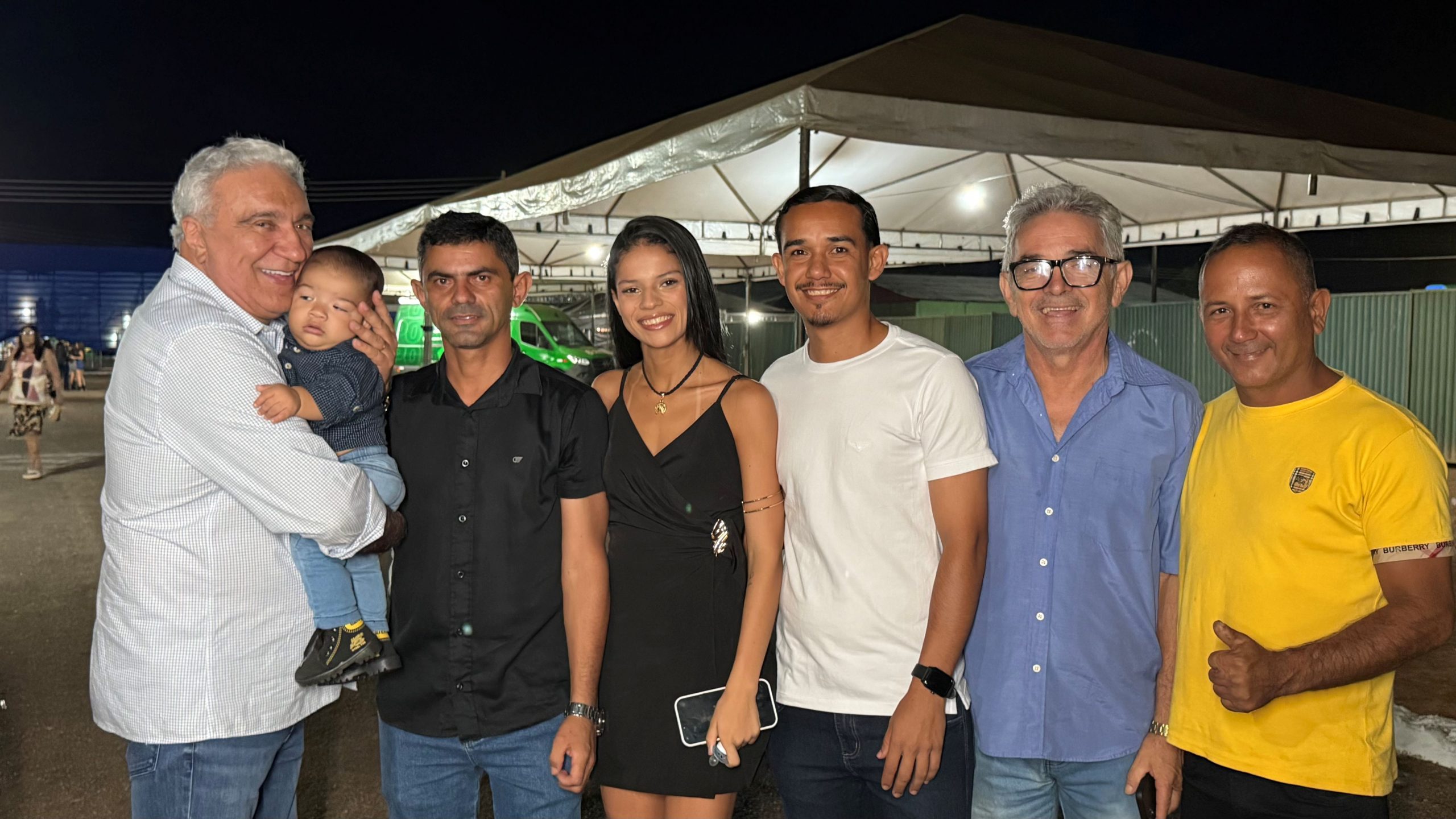 Laurez Moreira destaca economia e recebe apoio durante visitas a Miranorte e Pequizeiro