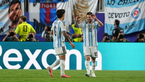 Messi quebra recordes hist&oacute;ricos e supera Pel&eacute; e Cristiano Ronaldo na estreia da Argentina na Copa