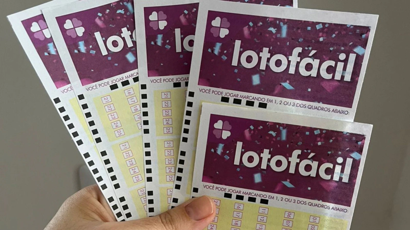 Resultado da Lotof&aacute;cil 3745: R$ 5 milh&otilde;es em jogo; veja as dezenas sorteadas