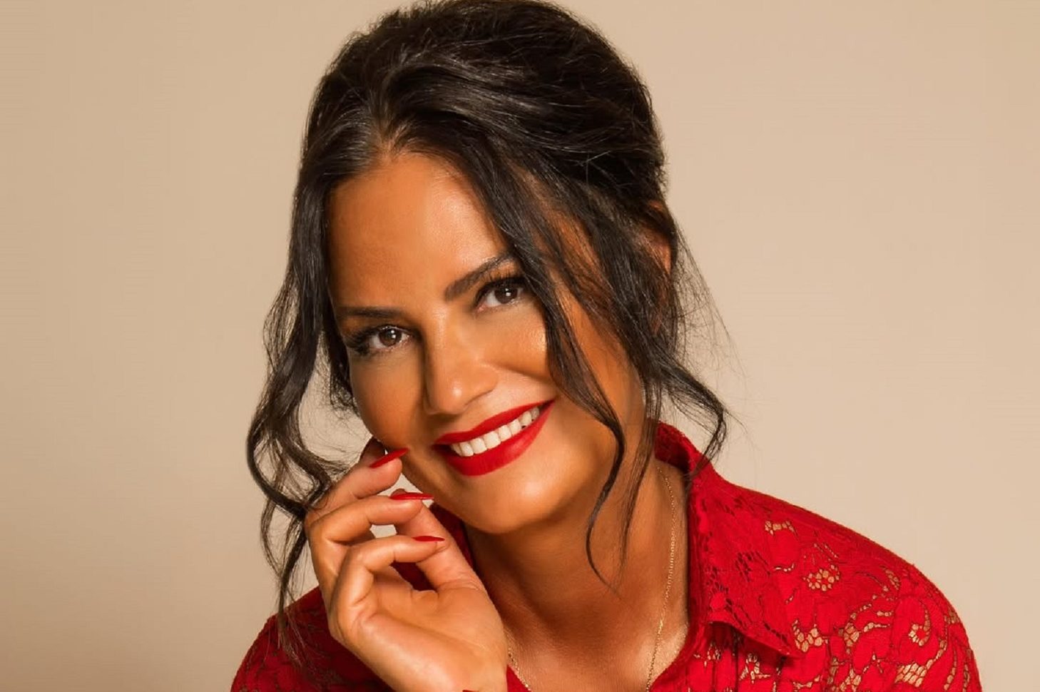 Luiza Brunet publica foto rara com Ayrton Senna e rea&ccedil;&atilde;o de Xuxa viraliza