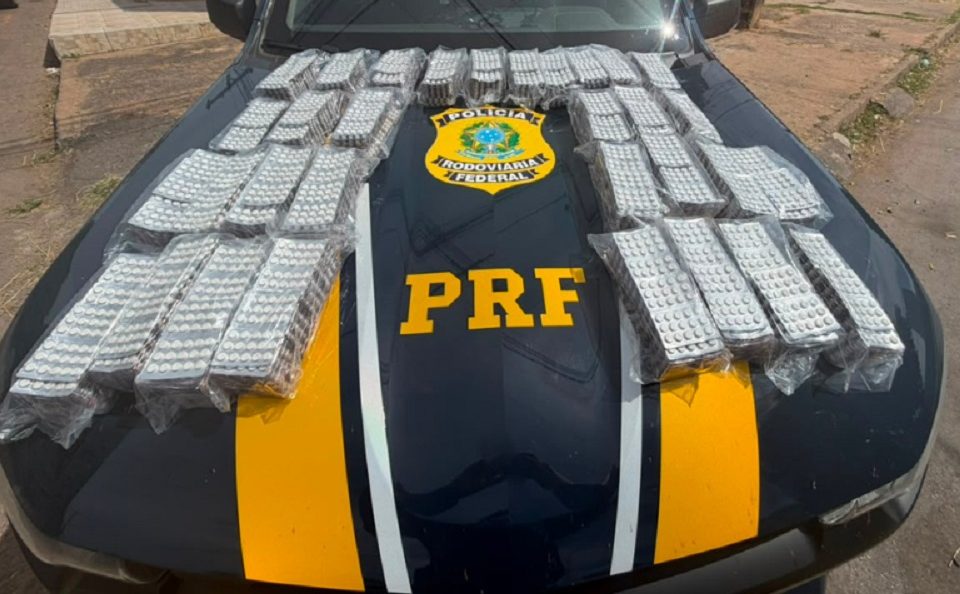 PRF apreende quase 24 mil comprimidos de rebite e prende motorista por tr&aacute;fico no Tocantins