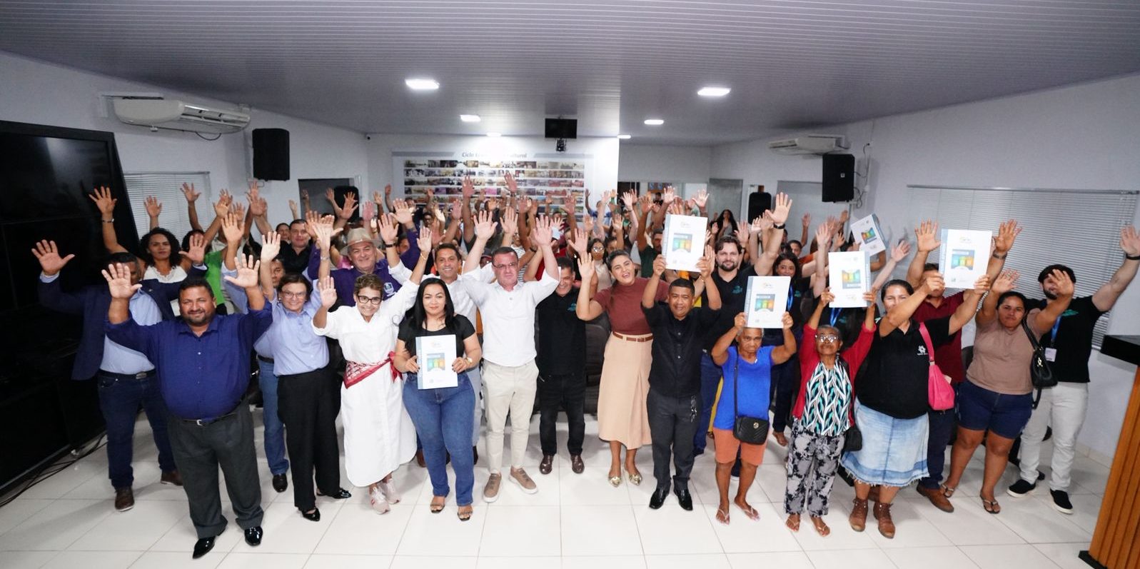 Regulariza&ccedil;&atilde;o fundi&aacute;ria beneficia mais de 250 fam&iacute;lias em tr&ecirc;s cidades do Tocantins