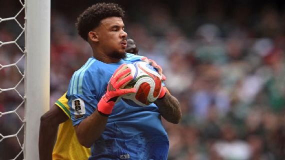 Goleiro da &Aacute;frica do Sul detona postura em 2 a 0 para o M&eacute;xico na estreia da Copa do Mundo: ‘&Eacute; um chamado para gente acordar…’