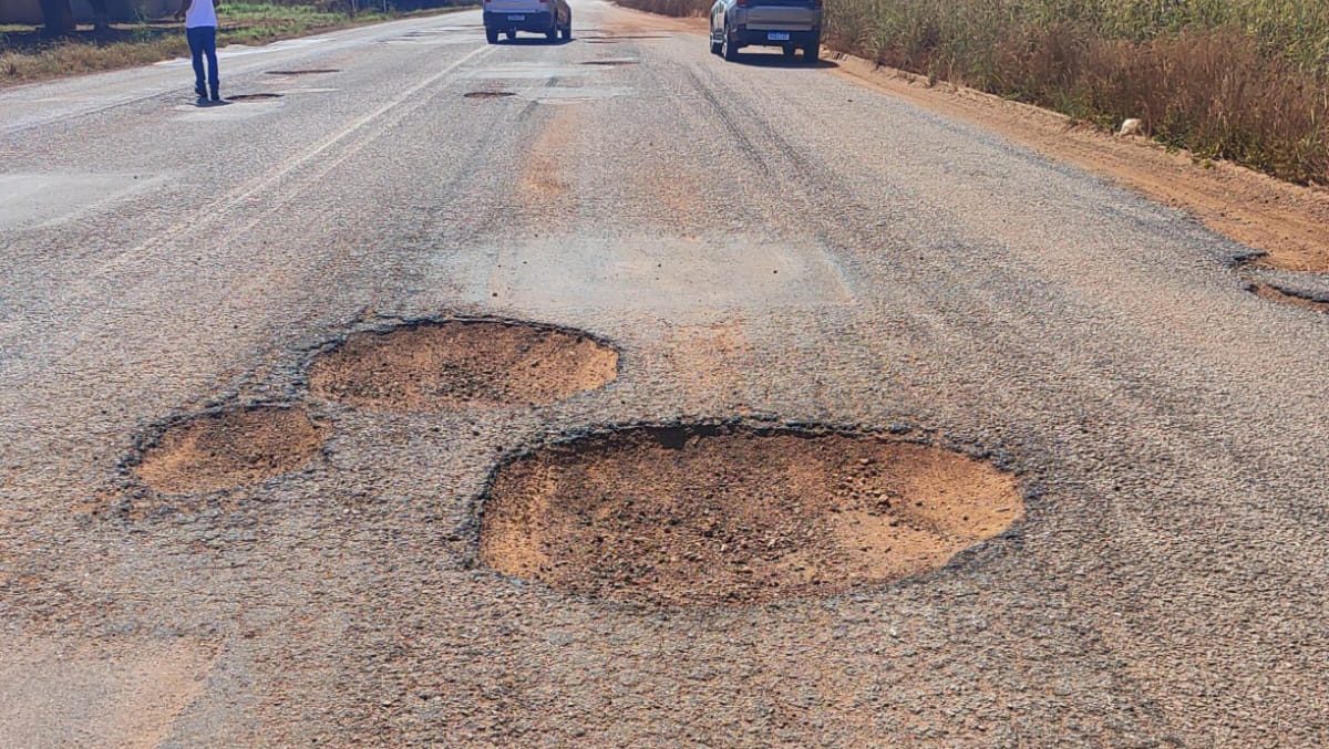 MP cobra recupera&ccedil;&atilde;o urgente da TO-373 ap&oacute;s buracos colocarem motoristas em risco entre Alvorada e Peixe