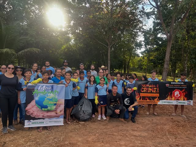 Semana do Meio Ambiente mobiliza moradores em Abreul&acirc;ndia