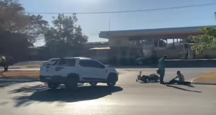 Acidente entre carro e motocicleta &eacute; registrado na regi&atilde;o sul de Palmas