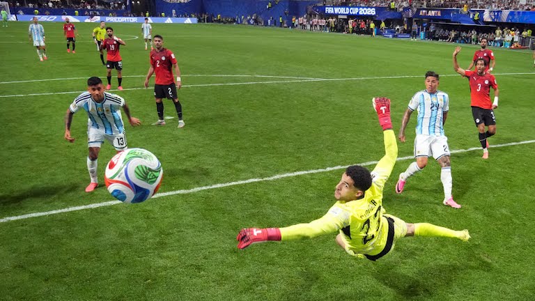 Argentina vence o Egito em jogo eletrizante e garante vaga nas quartas da Copa do Mundo 2026