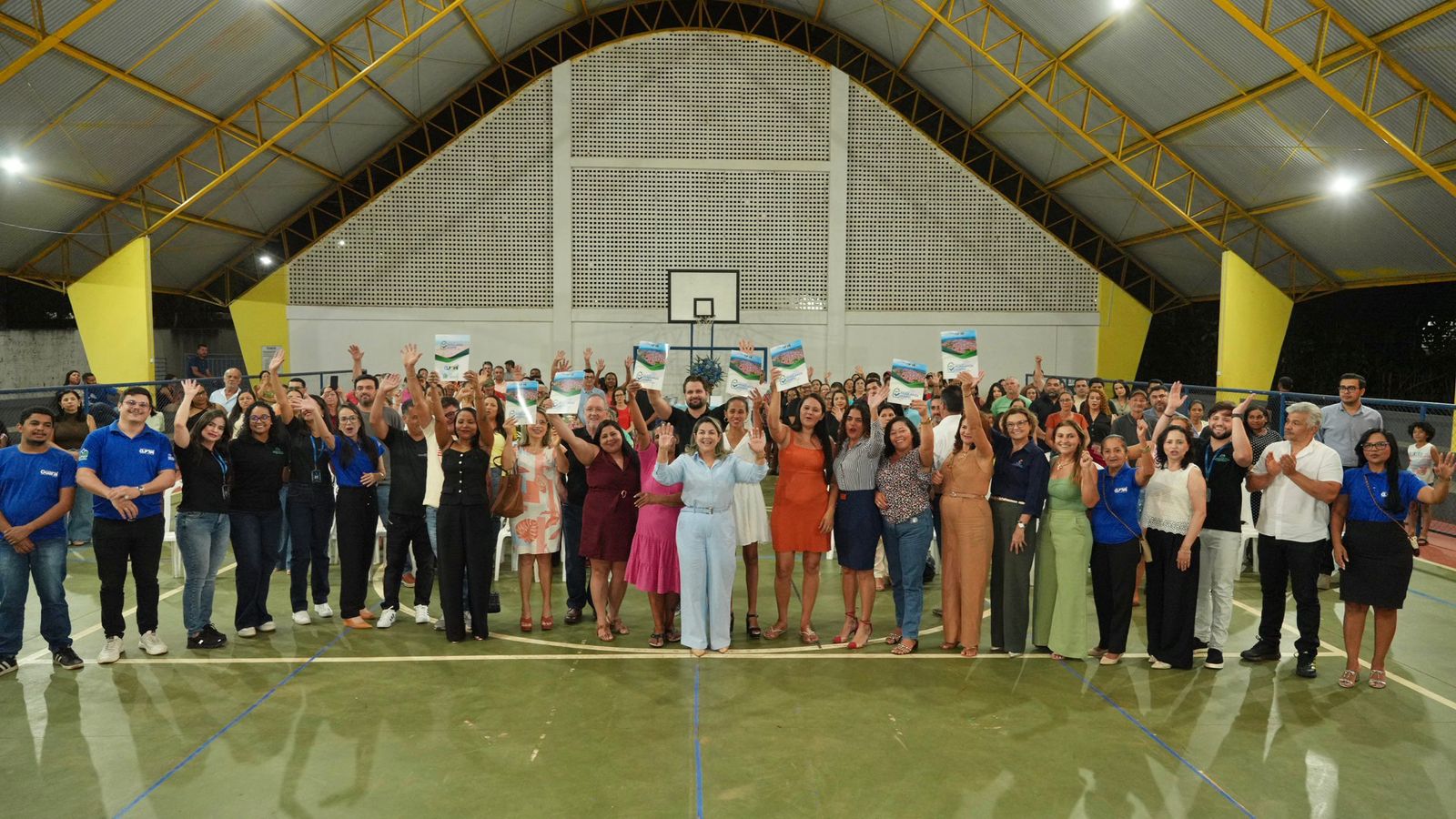 Governo entrega 2,3 mil escrituras e amplia regulariza&ccedil;&atilde;o fundi&aacute;ria no Tocantins