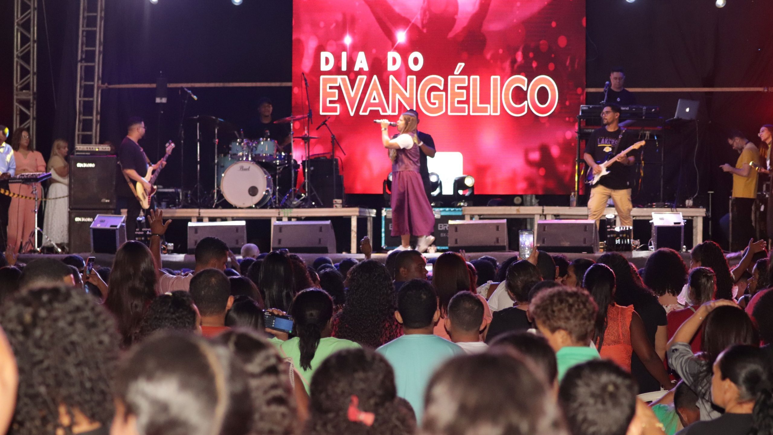 Midian Lima &eacute; atra&ccedil;&atilde;o do Dia do Evang&eacute;lico em Porto Nacional