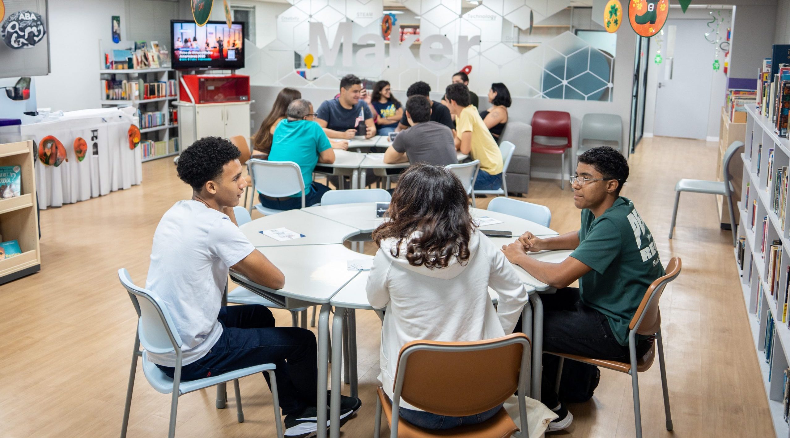 Aprender ingl&ecirc;s com um amigo pode reduzir a desist&ecirc;ncia dos estudos