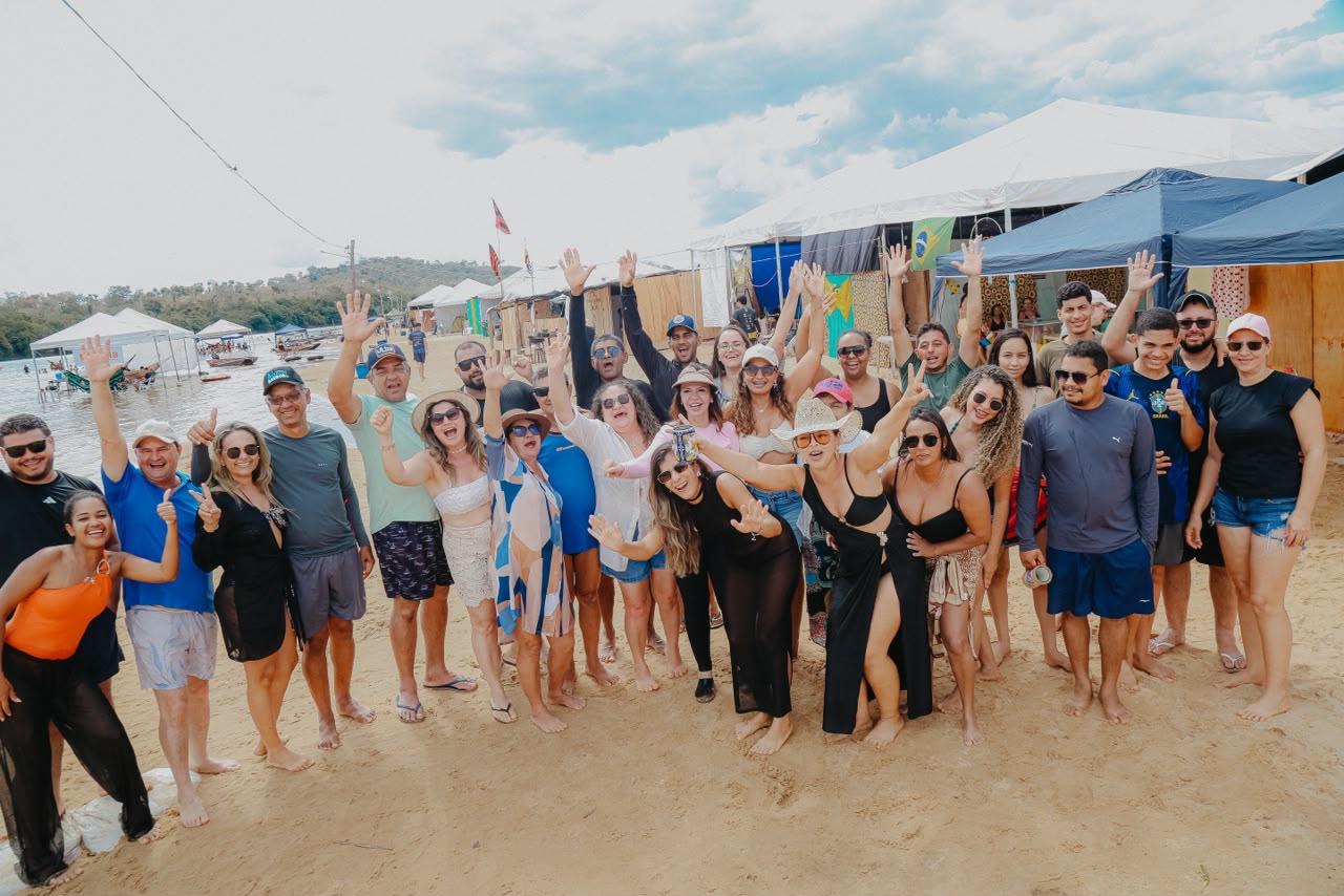 Dorinha visita Praia da Raposa e defende turismo em Tupiratins