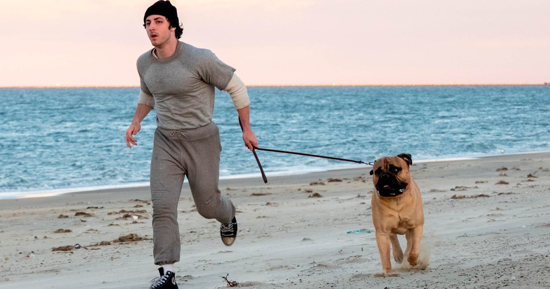 Novo filme sobre Sylvester Stallone ganha trailer e promete revelar a hist&oacute;ria por tr&aacute;s de Rocky