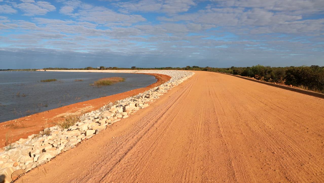 Wanderlei Barbosa entrega revitaliza&ccedil;&atilde;o de barragem de R$ 33 milh&otilde;es e refor&ccedil;a agricultura em Formoso