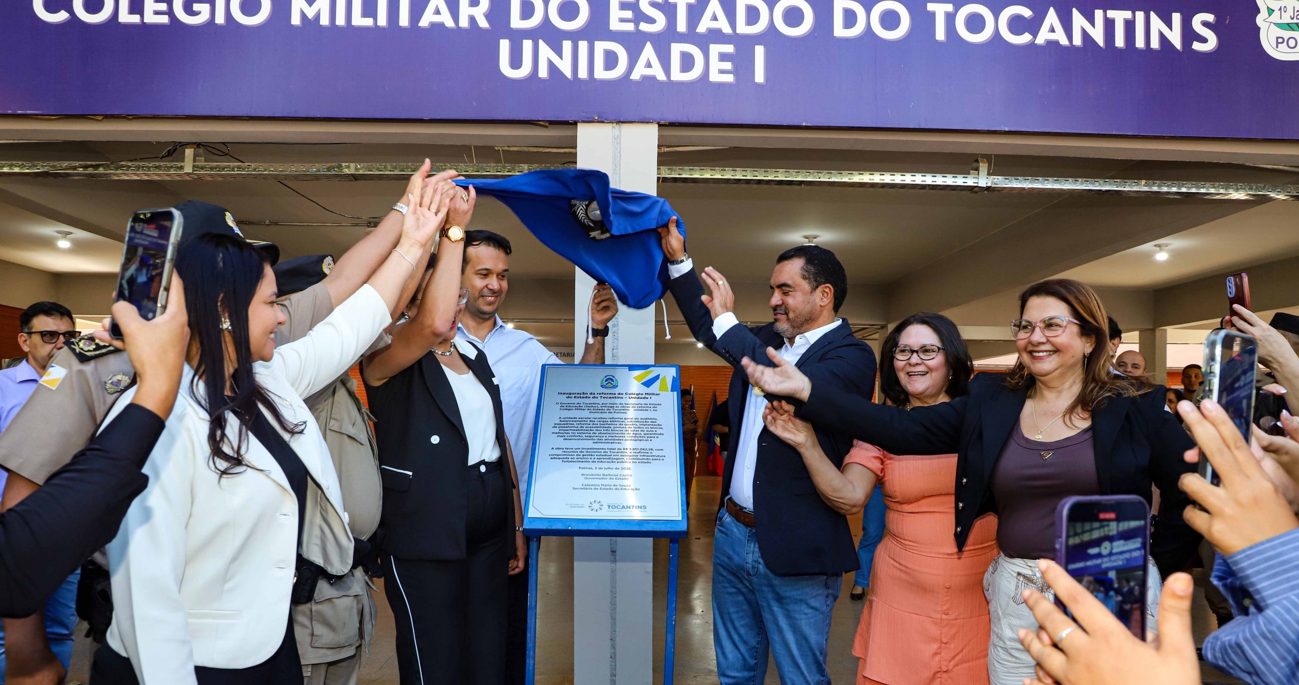 Governo entrega reforma de escolas e amplia internet via sat&eacute;lite na rede estadual