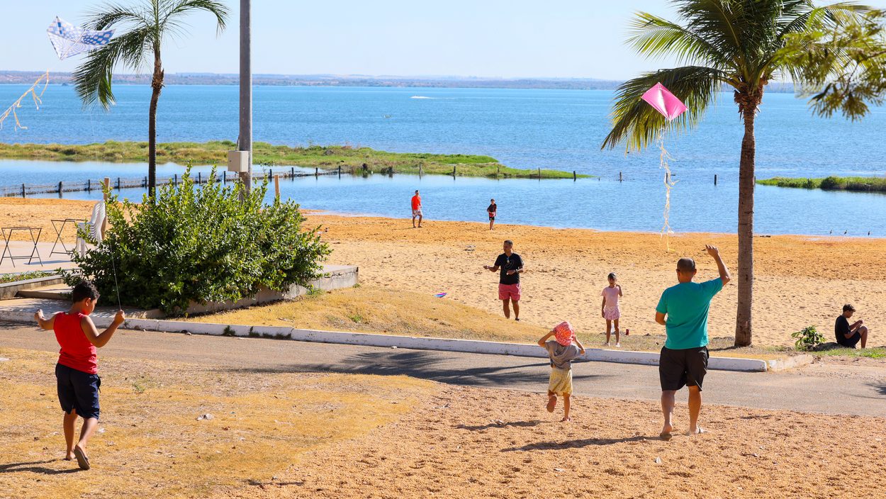 Festival de Pipas alerta para riscos da brincadeira e re&uacute;ne fam&iacute;lias em Palmas