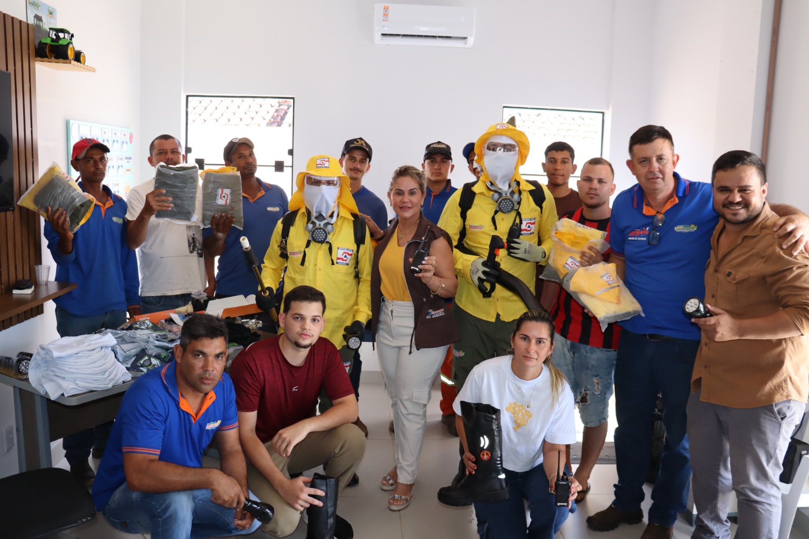 Goianorte entrega EPIs e equipamentos para brigada de inc&ecirc;ndio