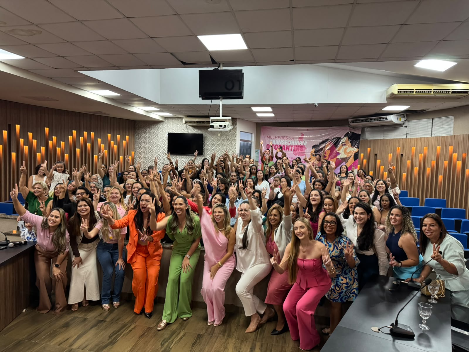 Grazi Oliveira destaca lideran&ccedil;a feminina durante Caravana das Mulheres