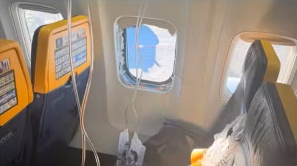 Piloto sobreviveu ap&oacute;s ficar 20 minutos pendurado para fora de um avi&atilde;o em caso semelhante ao do passageiro sugado pela janela
