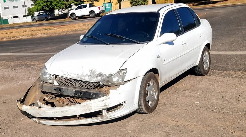 Acidente entre dois carros &eacute; registrado em cruzamento da BR-153 em Para&iacute;so do Tocantins