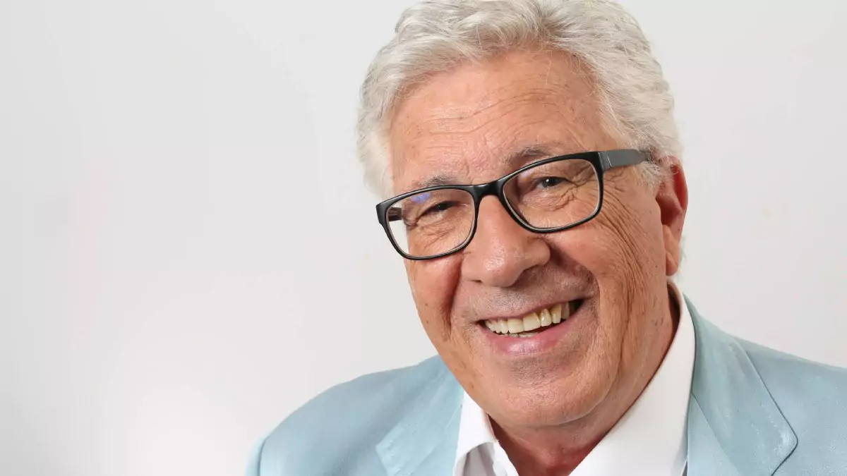 Morre aos 86 anos o cantor italiano Peppino di Capri, do sucesso ‘Champagne’