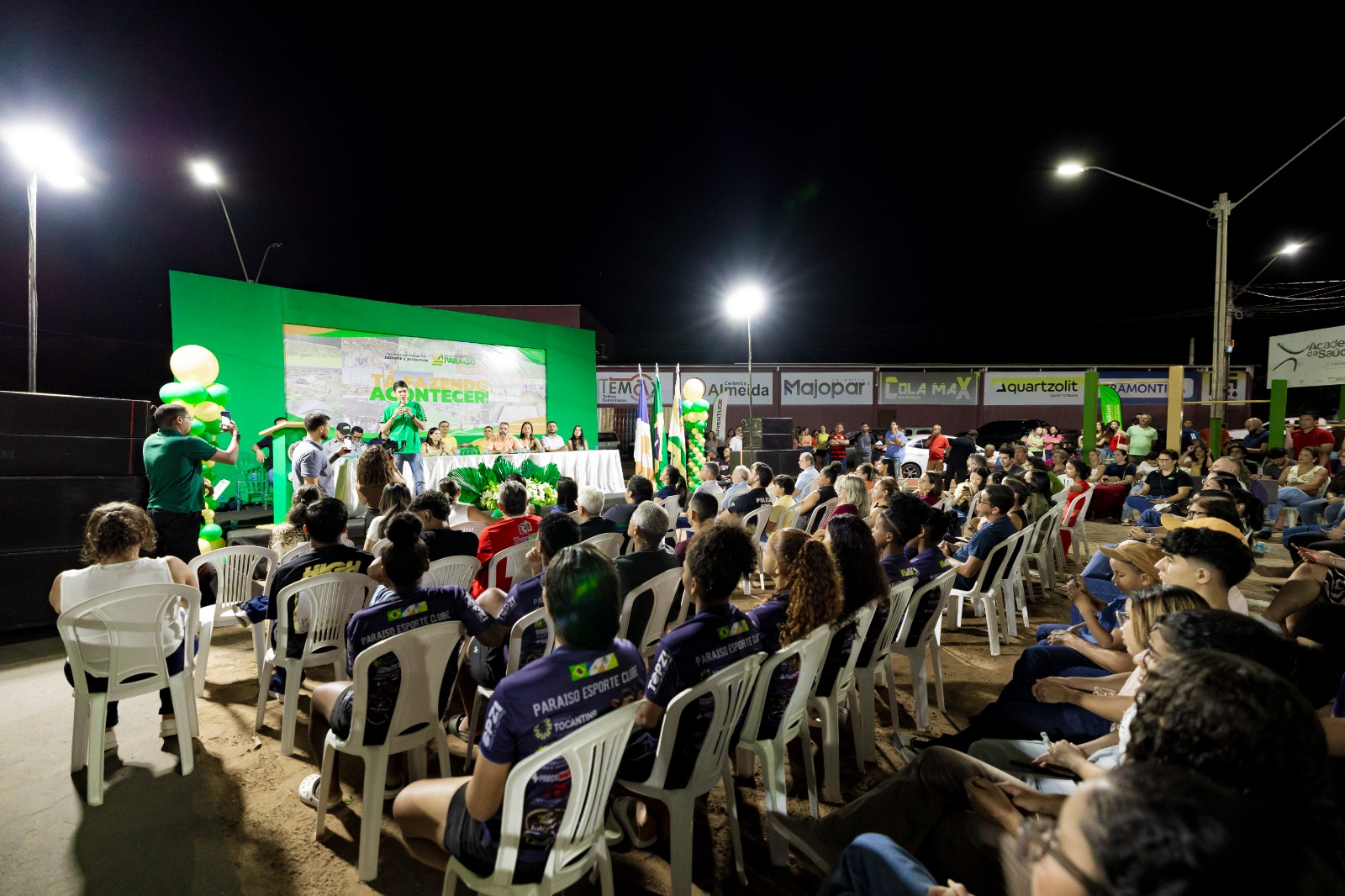 Revitaliza&ccedil;&atilde;o de quadra de Para&iacute;so entrega novo espa&ccedil;o &agrave; comunidade