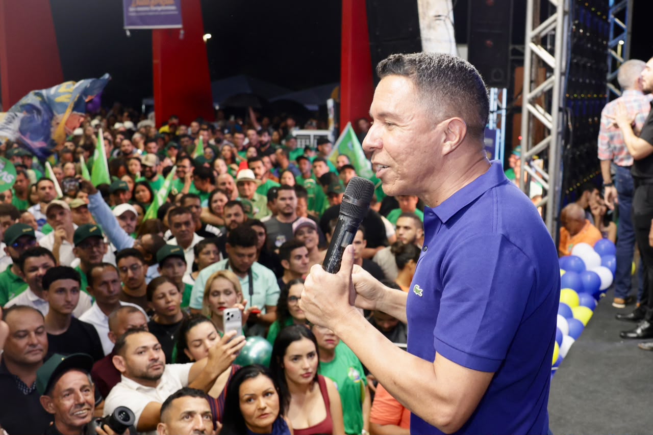 Professor Deley participa do lan&ccedil;amento da pr&eacute;-candidatura de Dorinha ao Governo do Tocantins, em Aragua&iacute;na