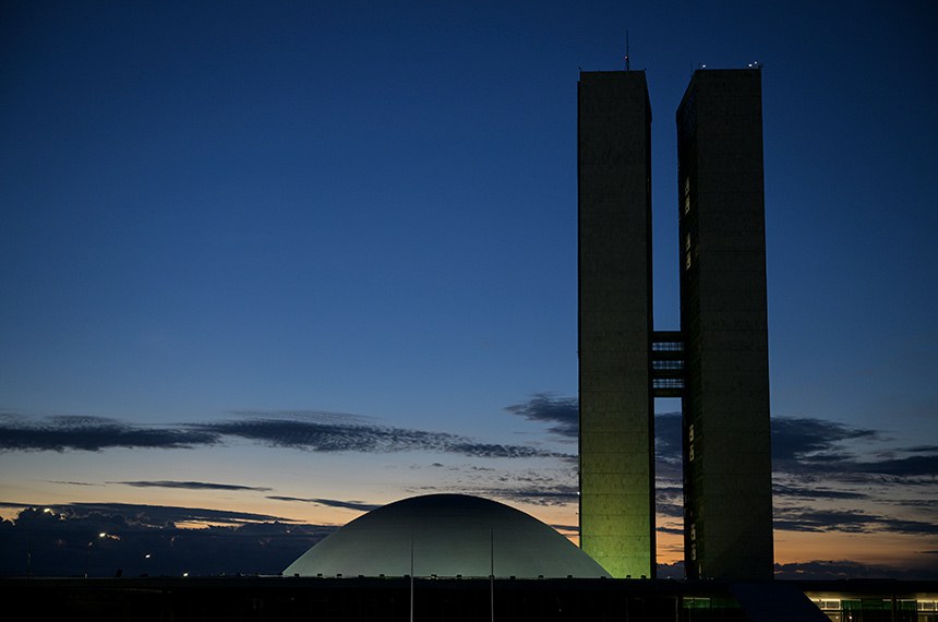 Vai votar em 2026? Saiba por que voc&ecirc; precisar&aacute; escolher dois senadores
