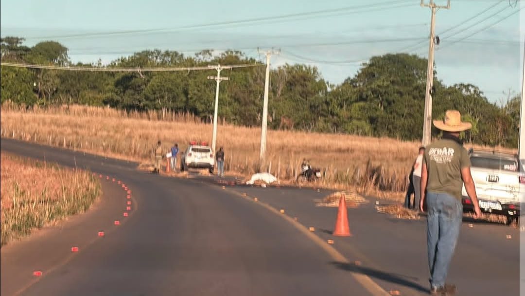 Mulher morre ap&oacute;s pneu de motocicleta estourar na TO-335, pr&oacute;ximo a Colinas TO