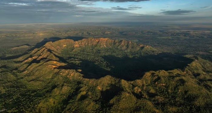 Cratera gigante de meteorito faz cidade do Tocantins ganhar destaque nacional