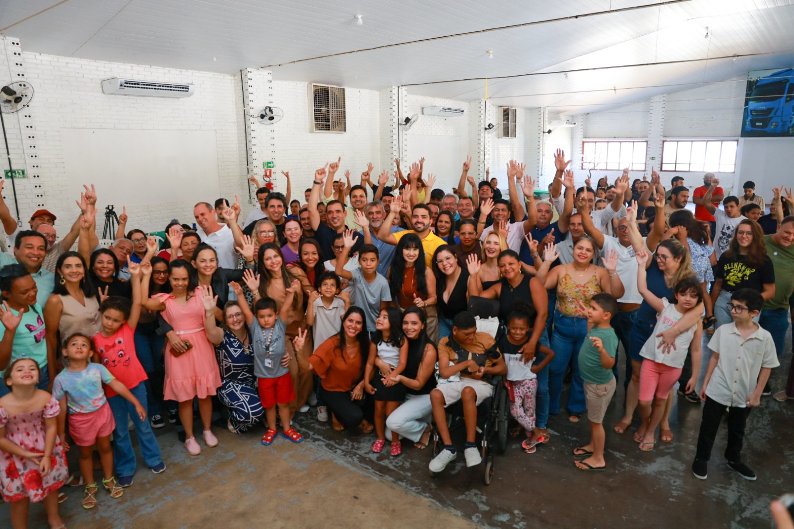 Vicentinho J&uacute;nior prop&otilde;e centros de equoterapia para fam&iacute;lias at&iacute;picas