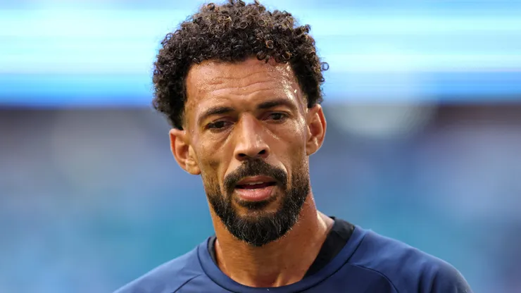 Vozinha fica perto de acerto com gigante do Chile, diz jornalista